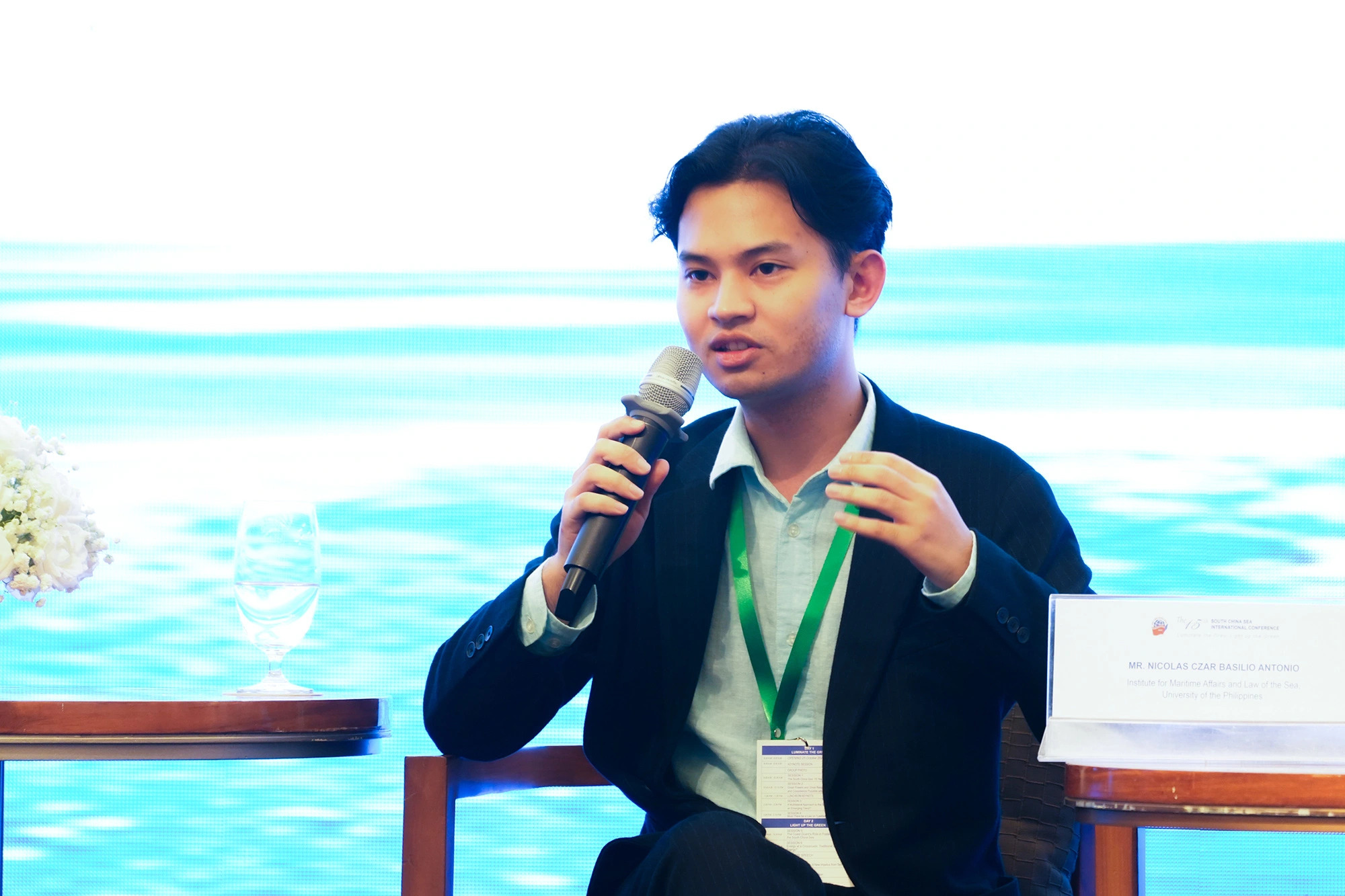 Nicolás Antonio, a research assistant at the University of the Philippines Institute for Maritime Affairs and Law of the Sea, gestures while speaking at the conference, October 26, 2023. Photo: Huu Hanh / Tuoi Tre